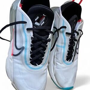 Nike Air Max 2090 White/Black/Blue CT7695-100 Men’s Size 11 Running Shoes